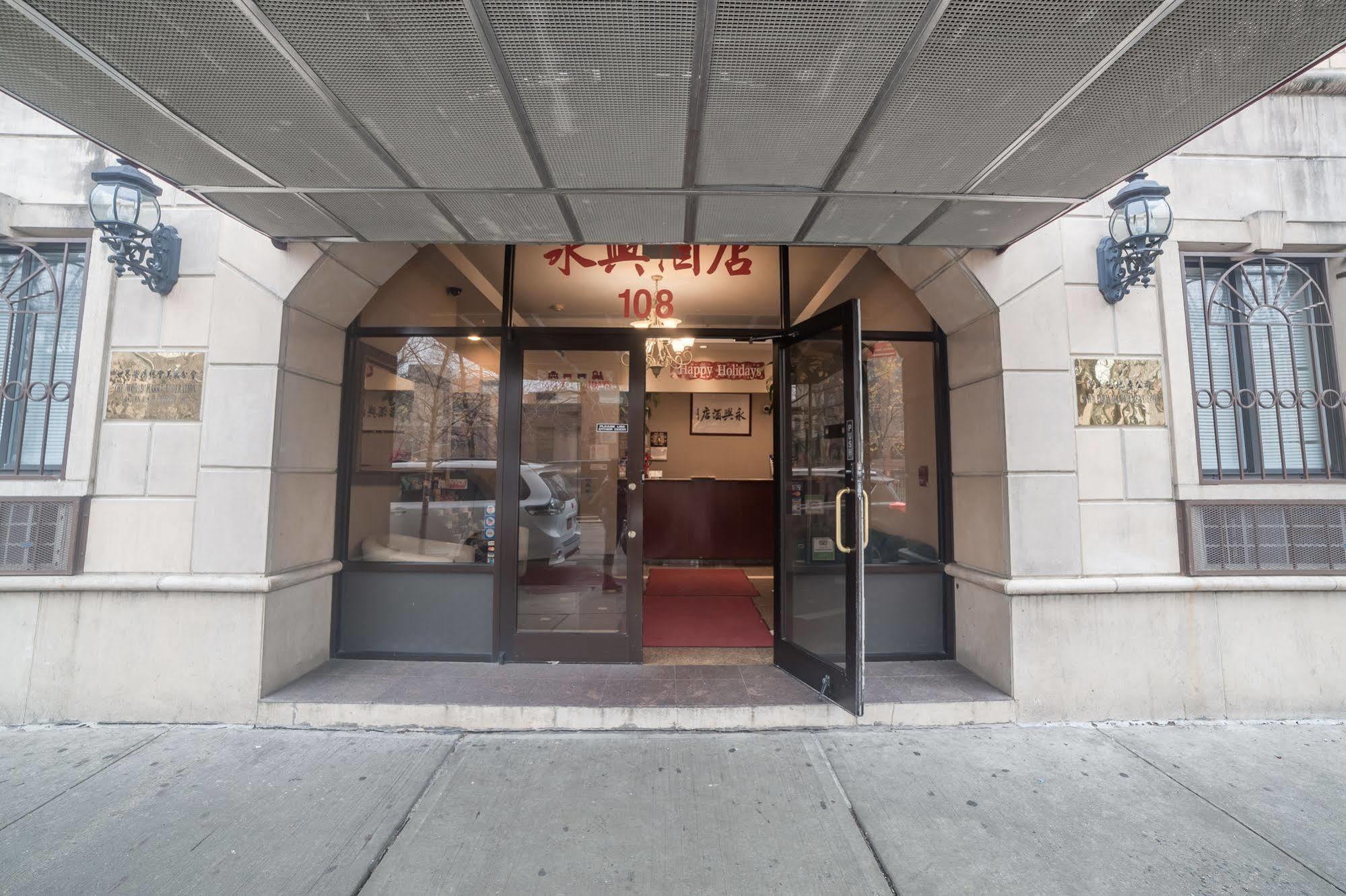 Windsor Hotel New York Exterior foto